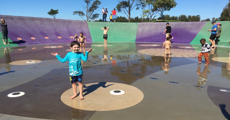 blaxland_waterplay2