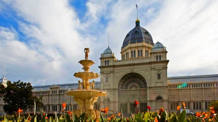 Fountain and Exhibition Building at Carlton Gardens