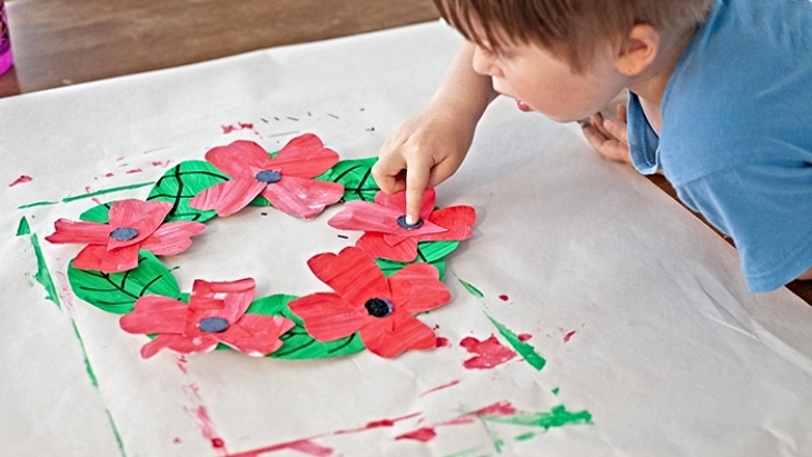 Making A Wreath is one of 10 ANZAC Day Craft And Food Ideas To Commemorate The Day