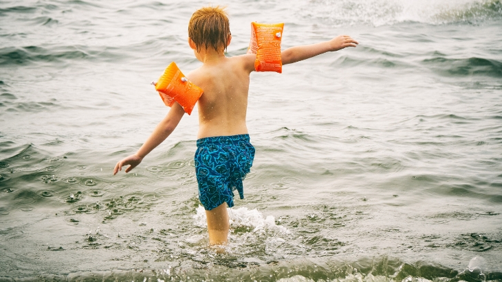 The Best Kid-Friendly Harbour Beaches | ellaslist